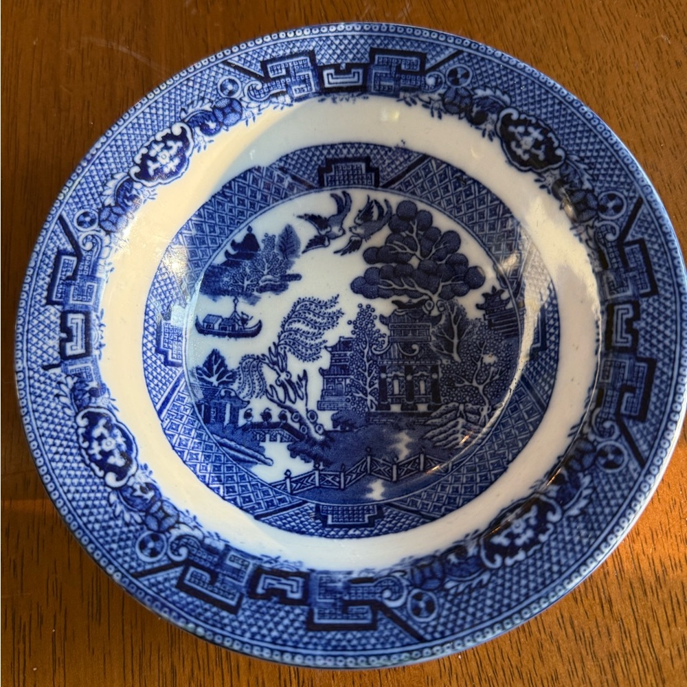 Allertons England Blue Willow Vintage Collectable Bowl